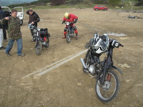 Motorcross Honda C90s